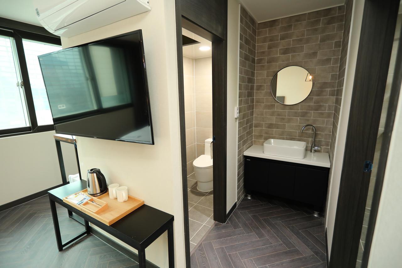 The First Hotel Changwon Luaran gambar