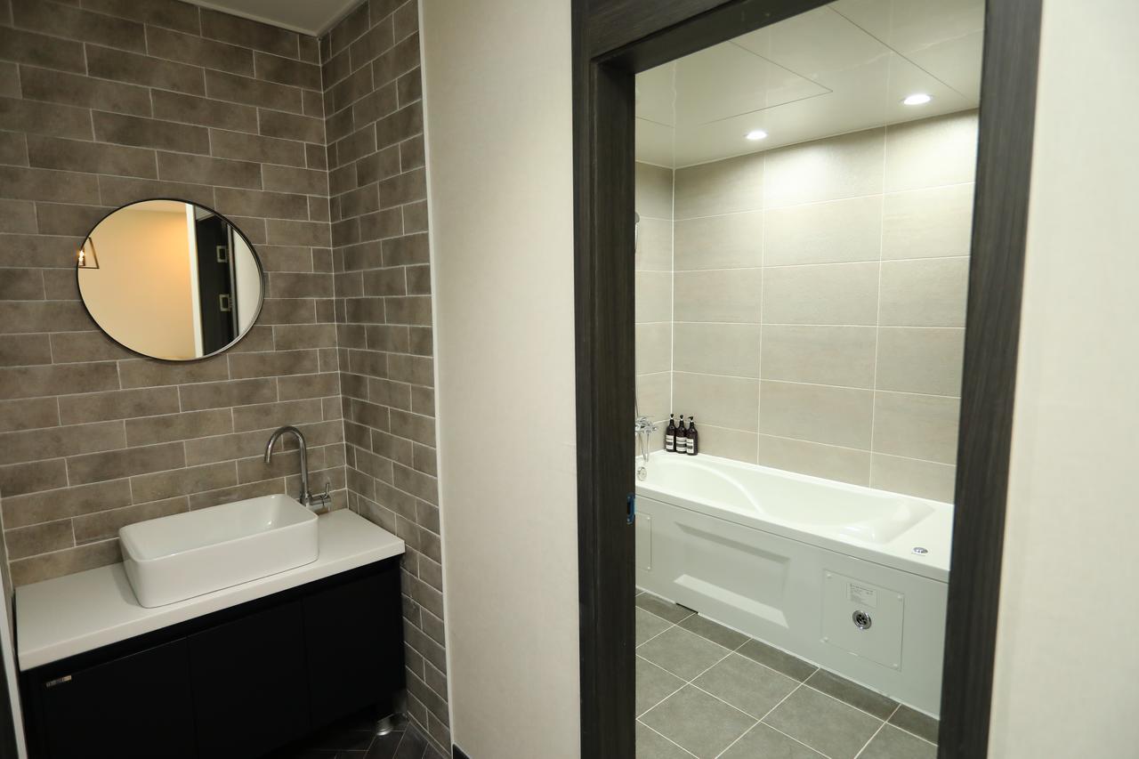 The First Hotel Changwon Luaran gambar