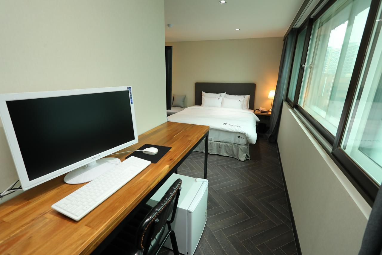 The First Hotel Changwon Luaran gambar