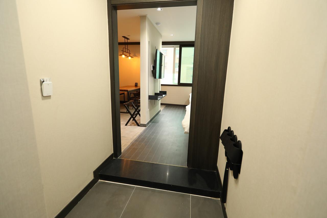 The First Hotel Changwon Luaran gambar