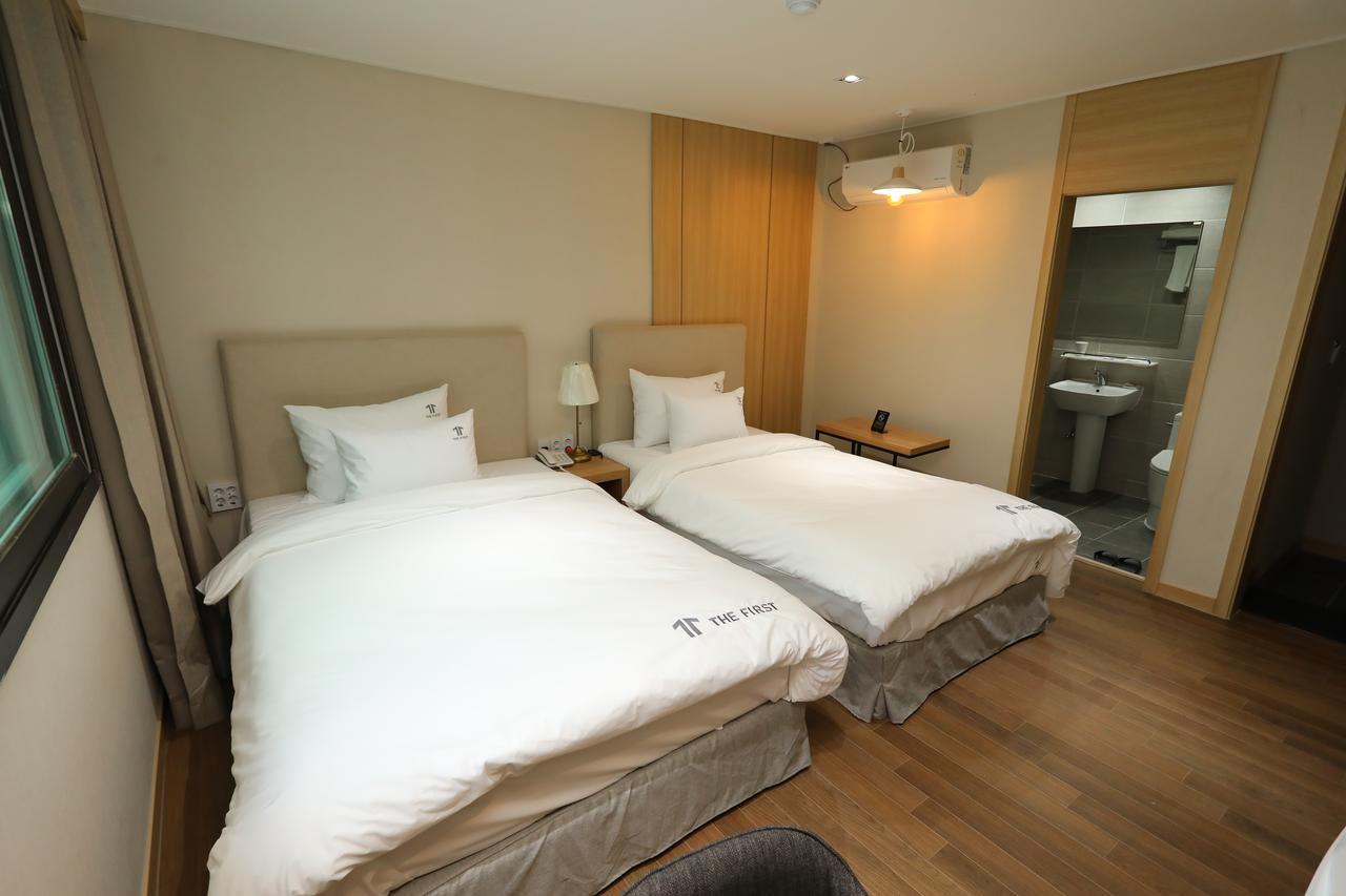 The First Hotel Changwon Luaran gambar