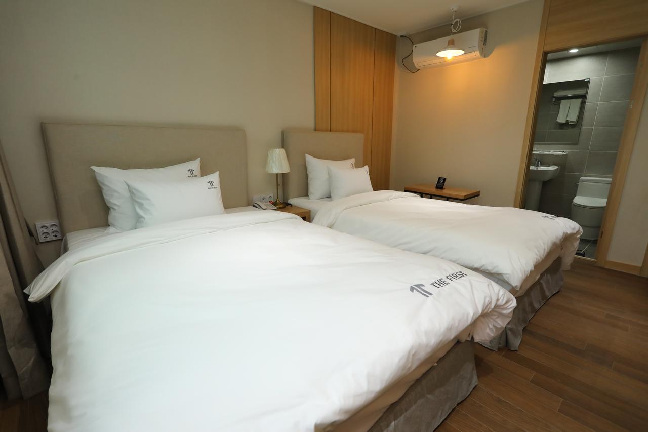 The First Hotel Changwon Luaran gambar