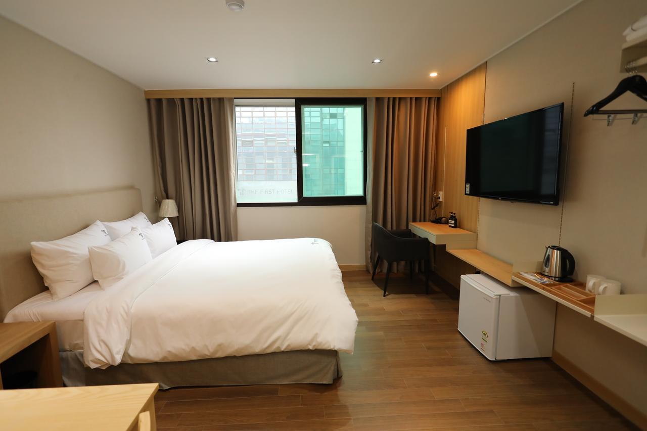 The First Hotel Changwon Luaran gambar