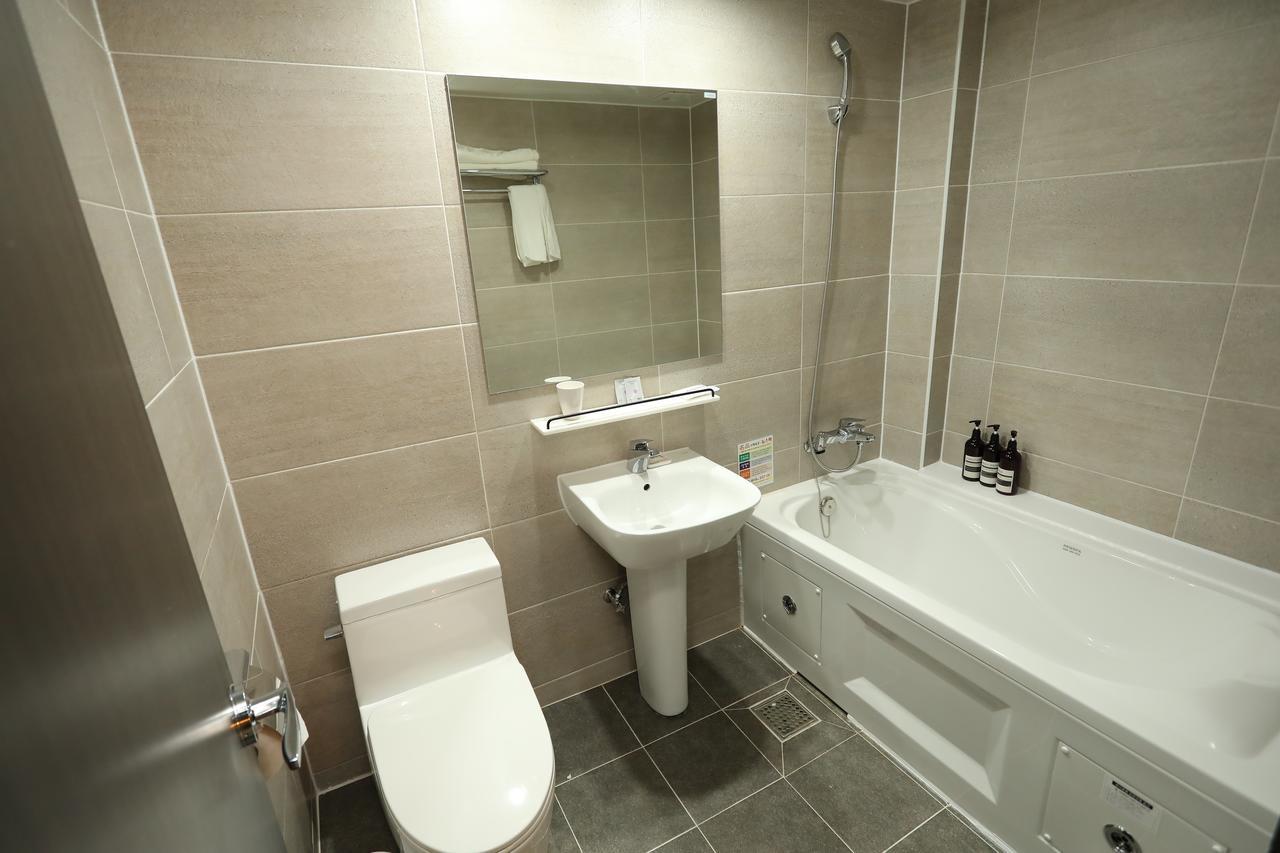 The First Hotel Changwon Luaran gambar