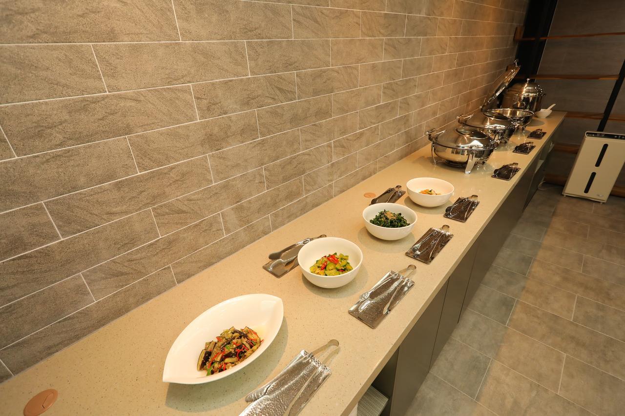 The First Hotel Changwon Luaran gambar